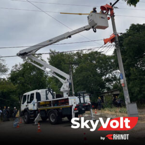 роботи під напругою з Rhinot SkyVolt